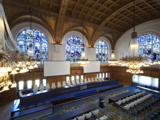 Vredespaleis - Grote rechtszaal overzicht